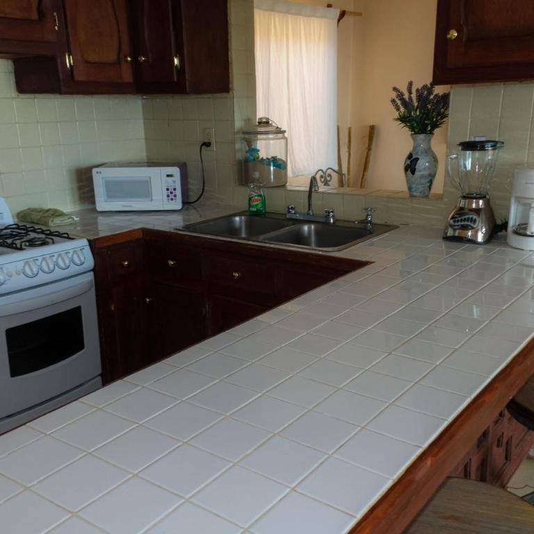 Luna y Sol - Three-Bedroom Apartment - 22