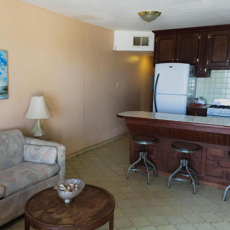 Luna y Sol - Three-Bedroom Apartment - 26