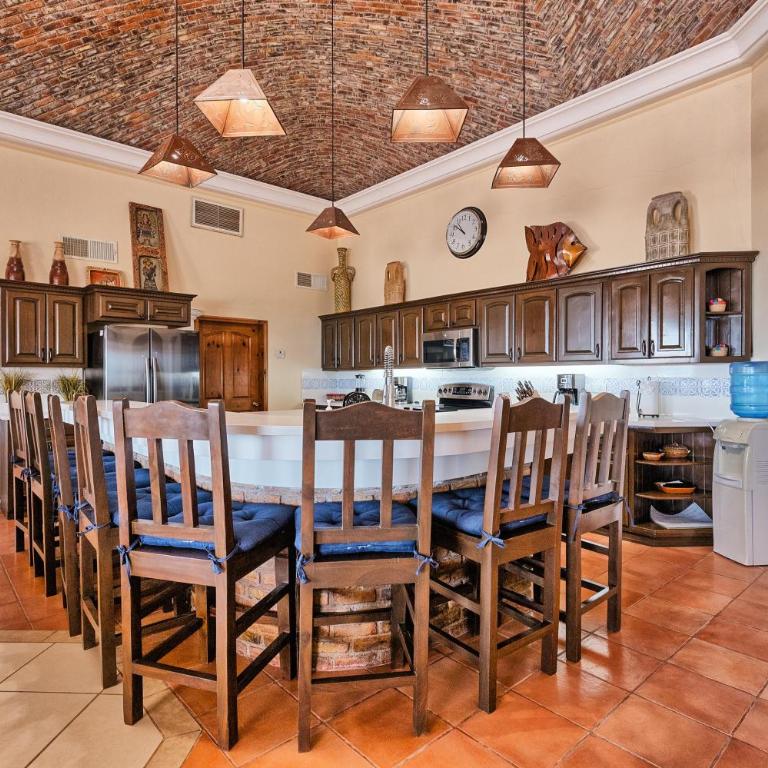 Bella Vida - Vacation Home - 13