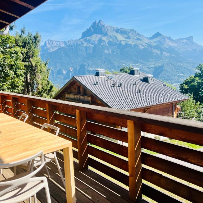 Chaleureux Chalet Familial - Vue époustouflante - Chalet 3 Chambres - 9