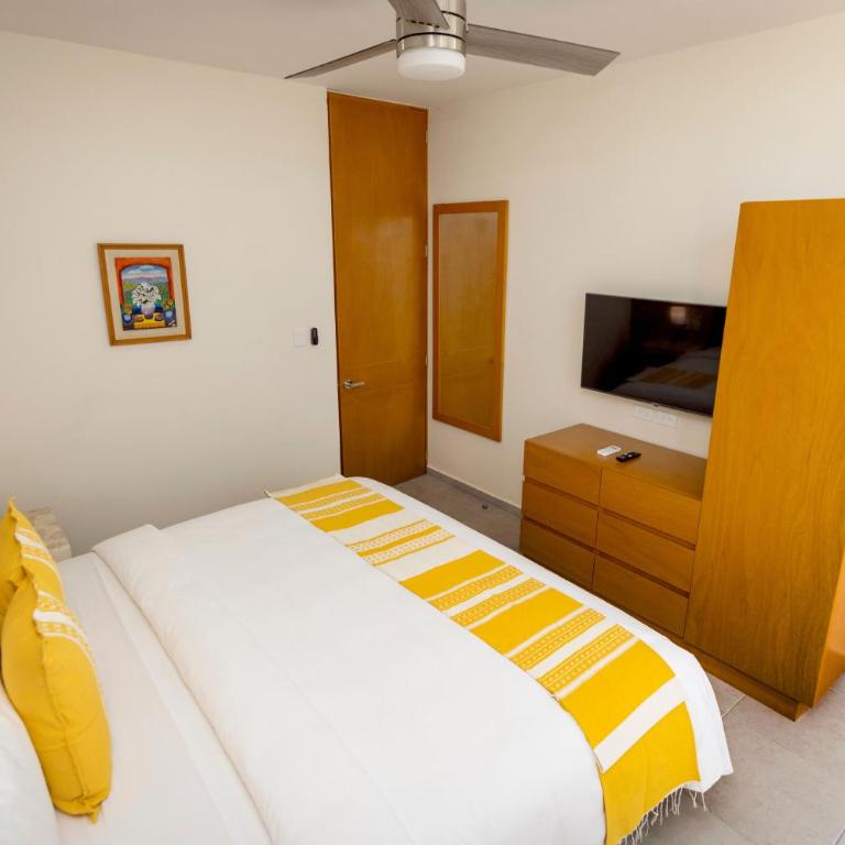Casa Itzae Hotel Boutique - Deluxe One-Bedroom Apartment with Garden View - 24