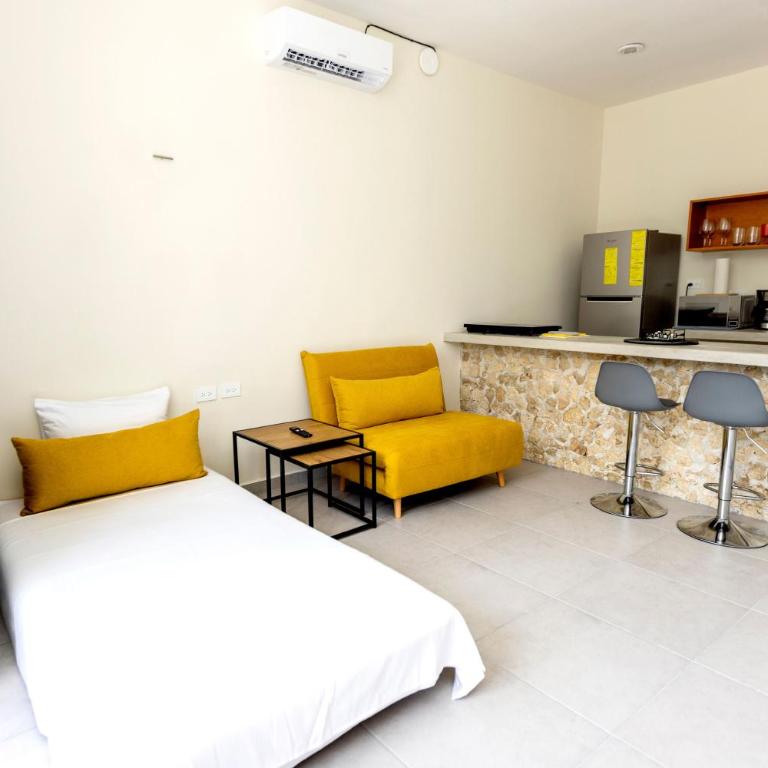 Casa Itzae Hotel Boutique - Deluxe One-Bedroom Apartment with Garden View - 27