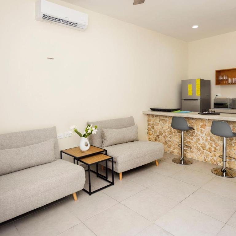 Casa Itzae Hotel Boutique - Deluxe One-Bedroom Apartment with Garden View - 22