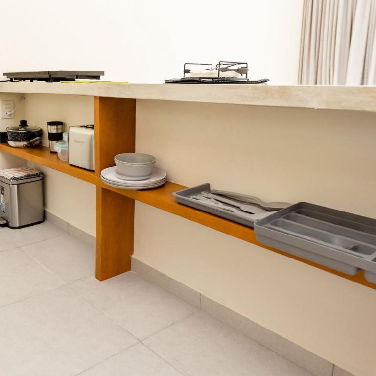 Casa Itzae Hotel Boutique - Deluxe One-Bedroom Apartment with Garden View - 26