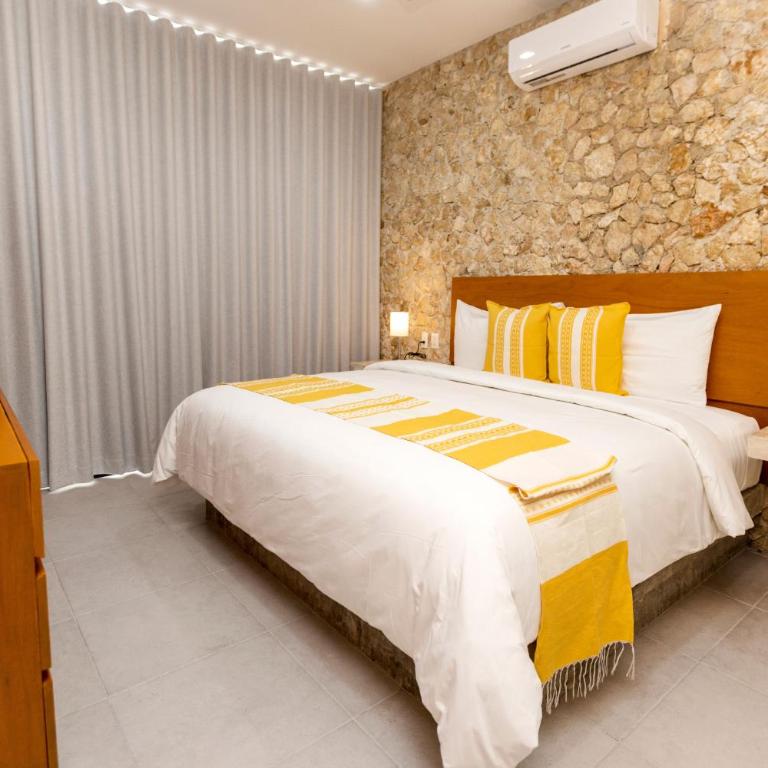 Casa Itzae Hotel Boutique - Deluxe One-Bedroom Apartment with Garden View - 41