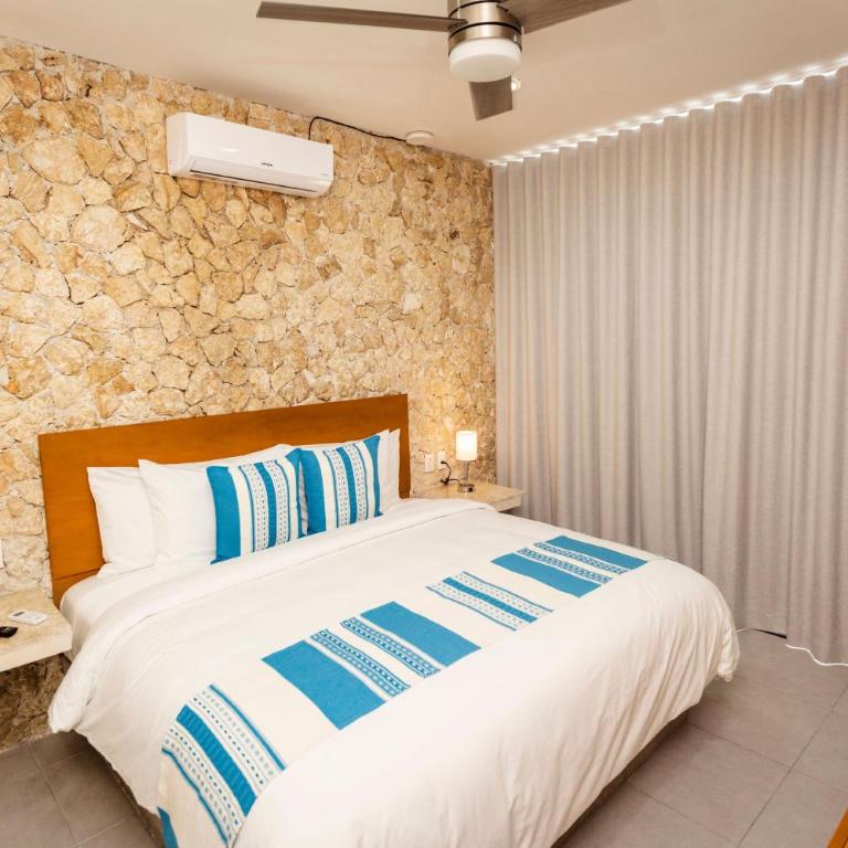 Casa Itzae Hotel Boutique - Deluxe One-Bedroom Apartment with Garden View - 46