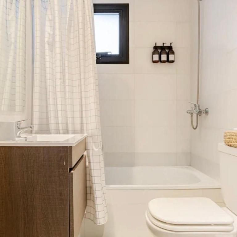Departamento entero con pileta y parrilla - Apartamento de 2 dormitorios - 39