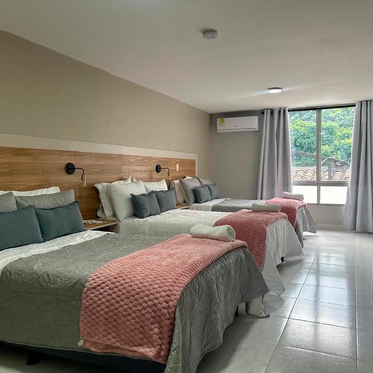 Provenza Medellin Hotel Boutique - Family Room - 7