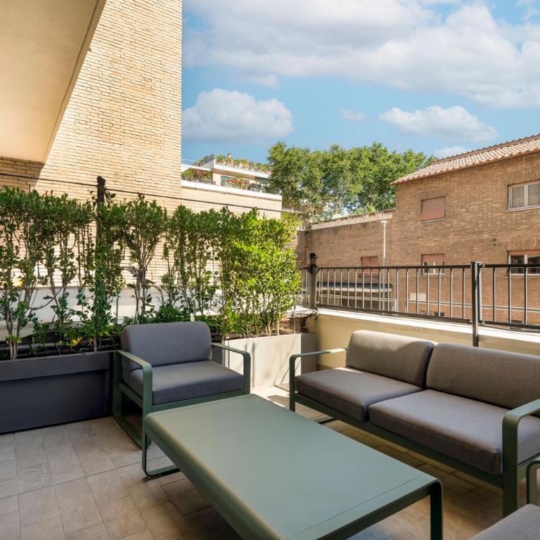 AC Hotel by Marriott Clodio Roma - Superior Room with Terrace - 9