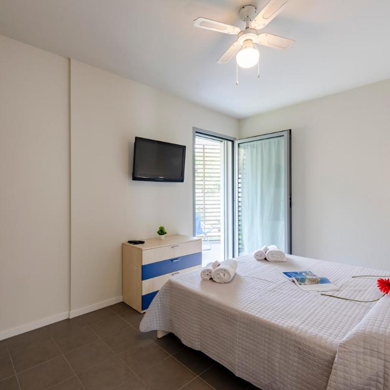 Rosy & Onyx House With Shared Pool - Apartment with Terrace - 2