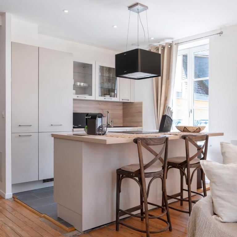 A la Fleur de Ly - Apartment - 7