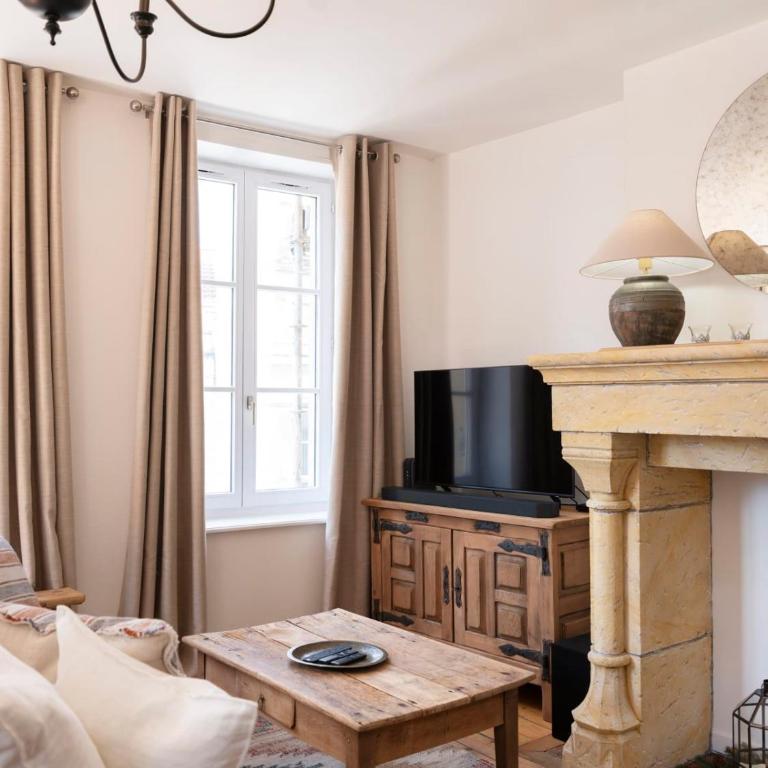 A la Fleur de Ly - Apartment - 10