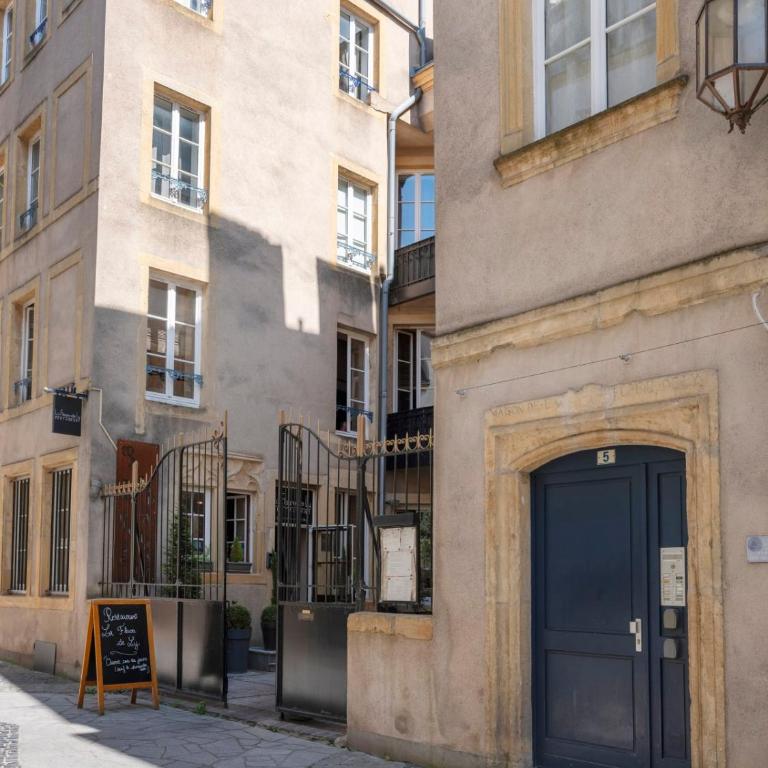 A la Fleur de Ly - Apartment - 16