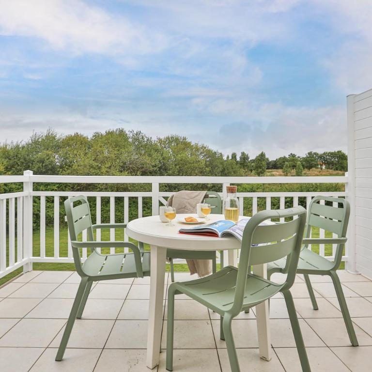 Résidence Pierre & Vacances Le Domaine de Bourgenay - One-Bedroom Apartment with Terrace (4 People) - Domaine du Moulin - 2