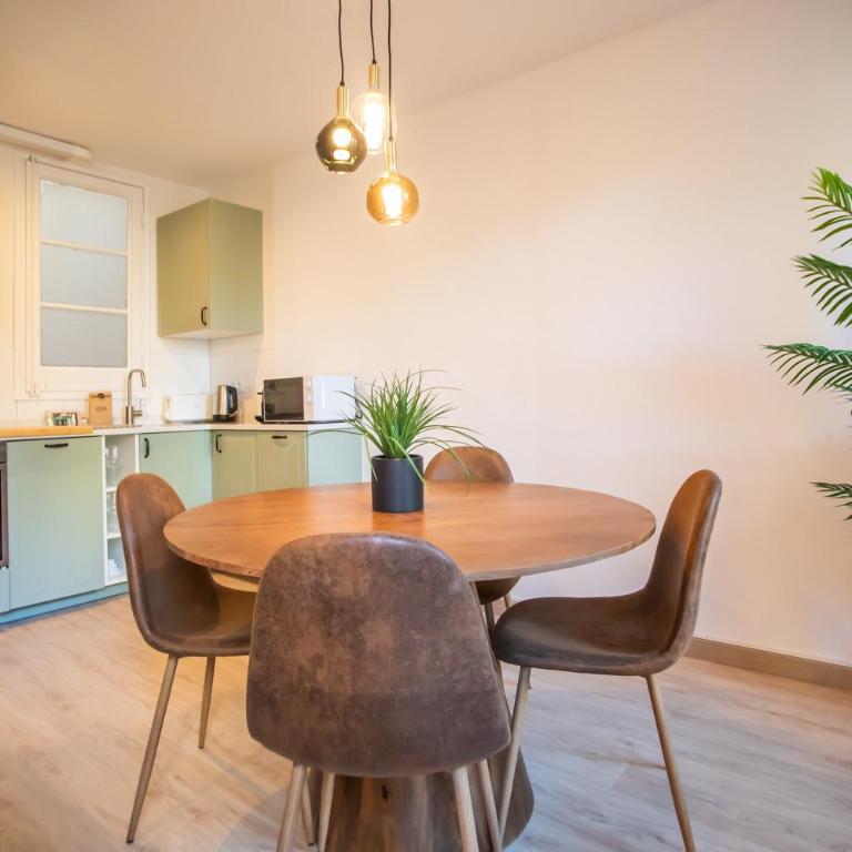 12CRC1038 - Big & Cozy 2bed Apartment in the city - Apartment with Balcony - 18