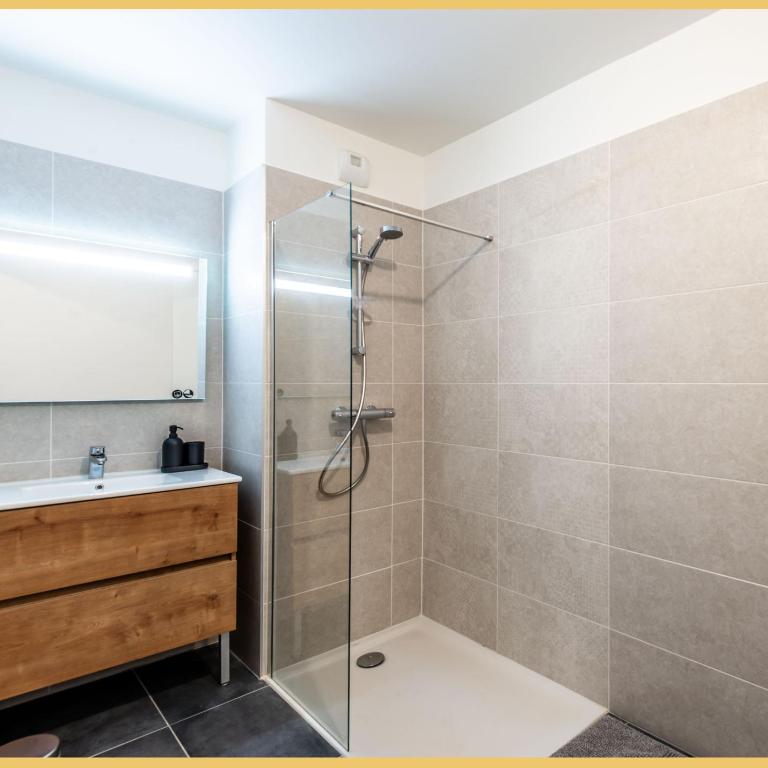 Chez Daniel I T2 I Collonges - Appartement 1 Chambre - 23