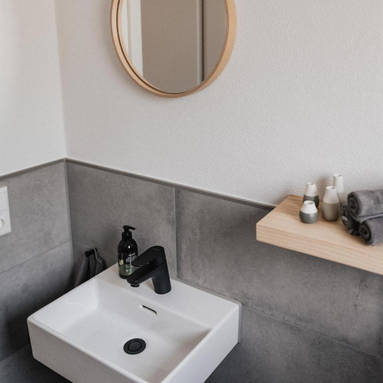 Gutzeit-Appartements mit privater Infrarotkabine - Apartment mit 2 Schlafzimmern und Dusche - 9