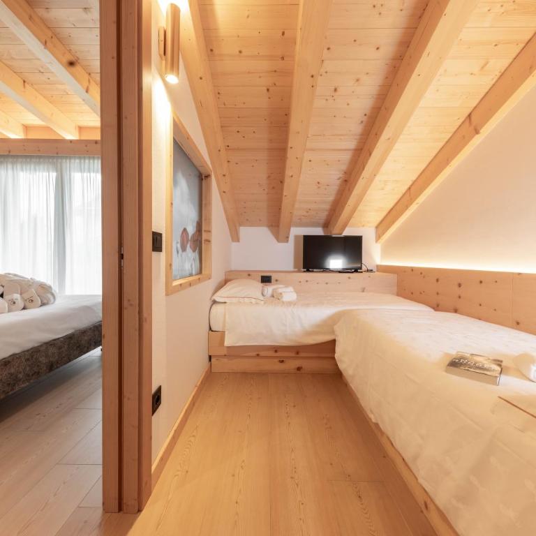 Hotel La Perla - Suite with Sauna - 2