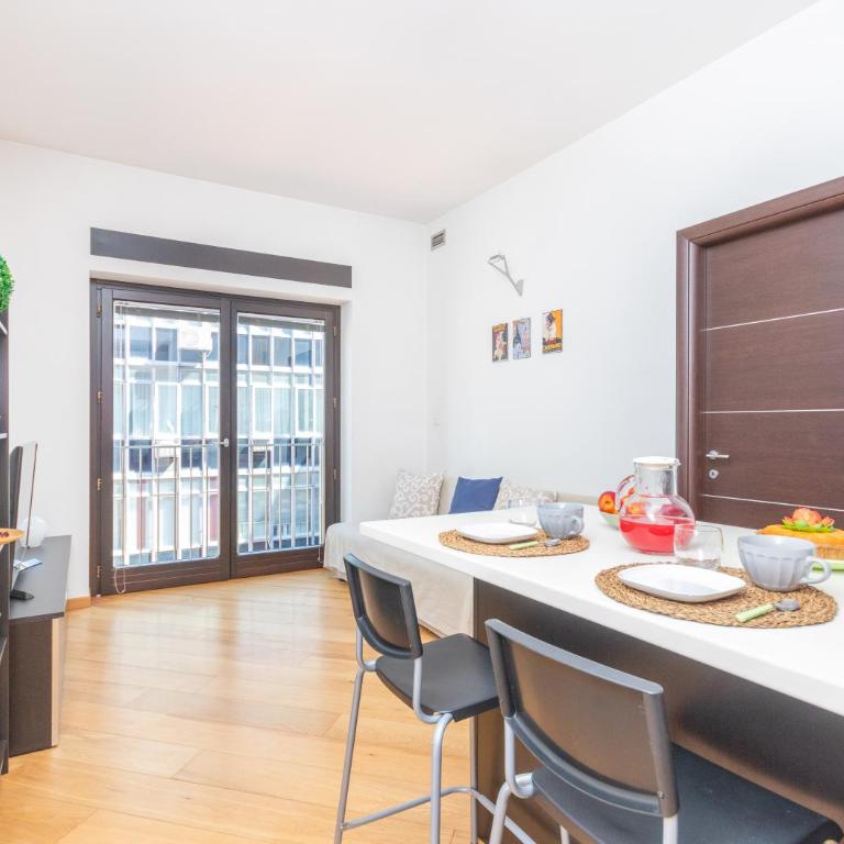 CHE POMBA! Central Apartment - One-Bedroom Apartment - 1