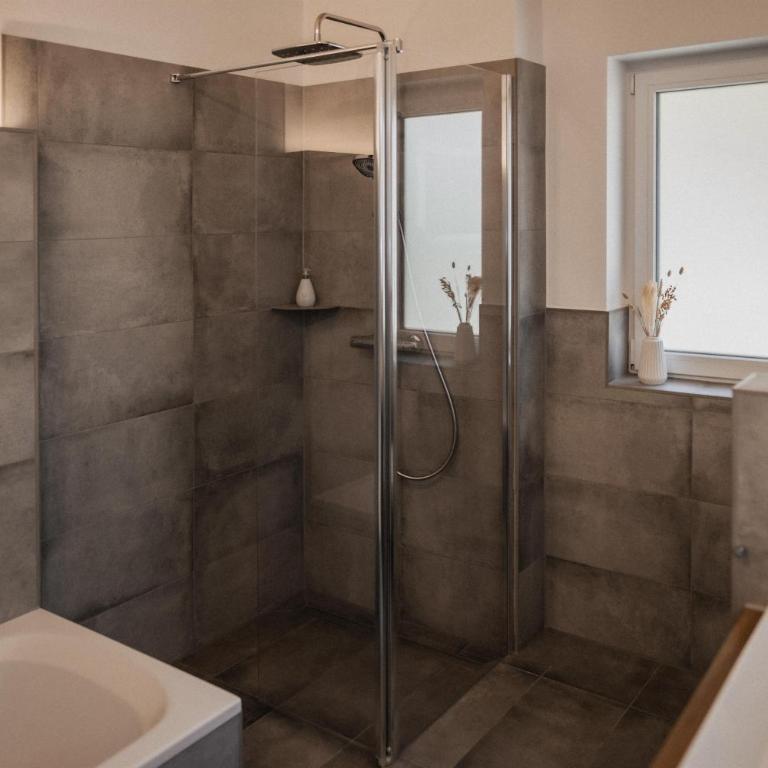 Gutzeit-Appartements mit privater Infrarotkabine - Apartment mit 2 Schlafzimmern und Dusche - 4
