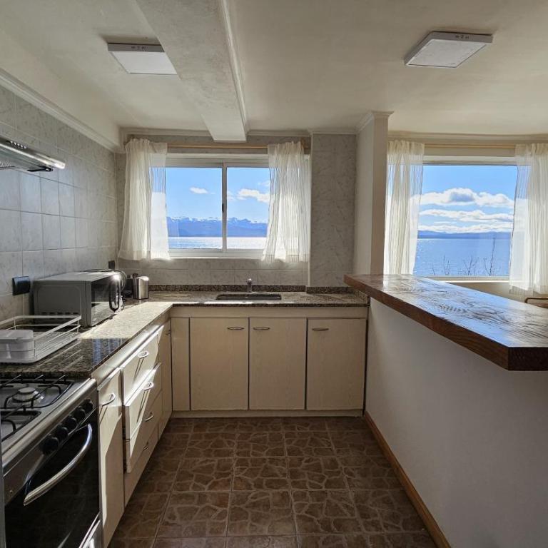 Lake Apartments Bariloche - Apartamento de 2 dormitorios - 2