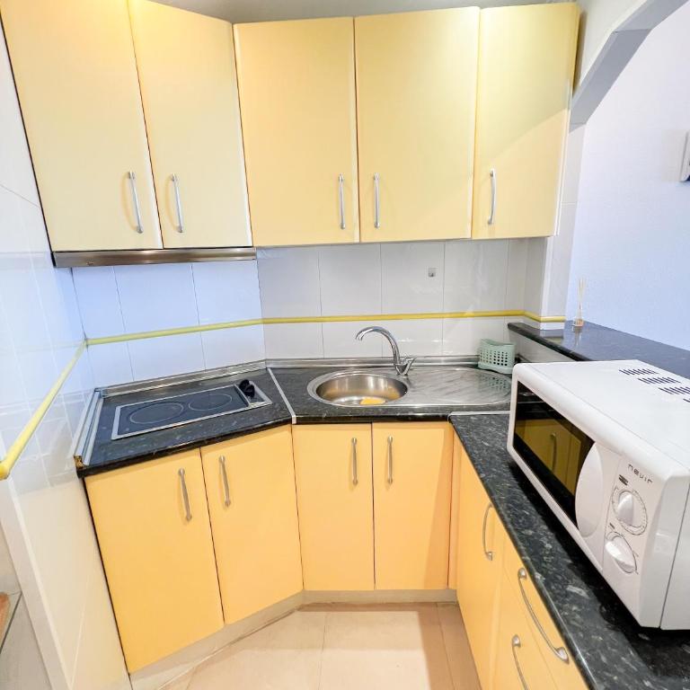 Cozy Flat with sea views La Torre - One-Bedroom Apartment - 36