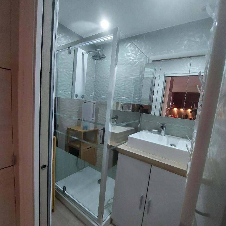 Chaleureuse Maison climatisée & wifi avec piscine à 5mn de la plage - Maison 2 Chambres - 14