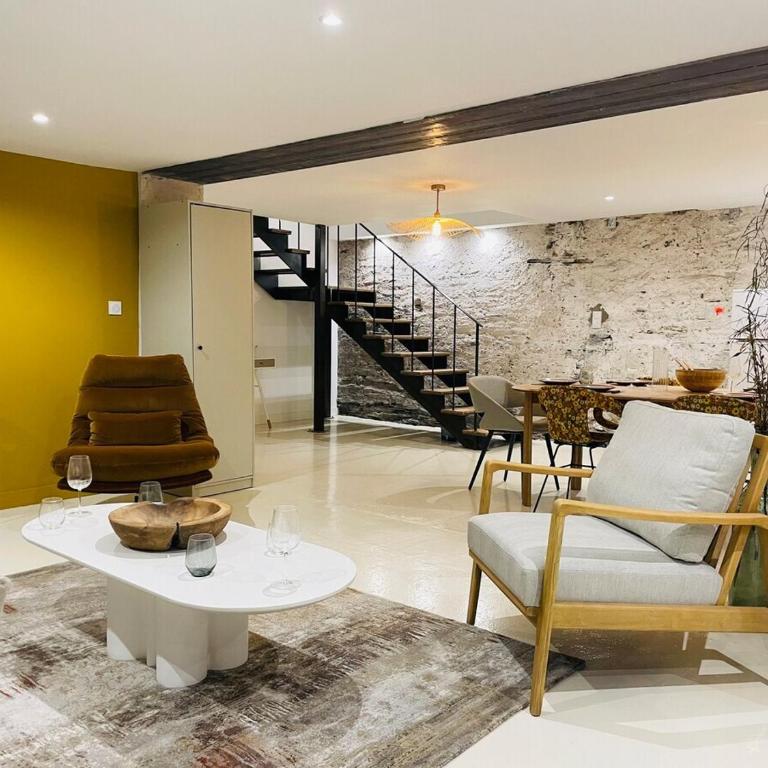 Casa Atypique - Appartement avec Douche - 17