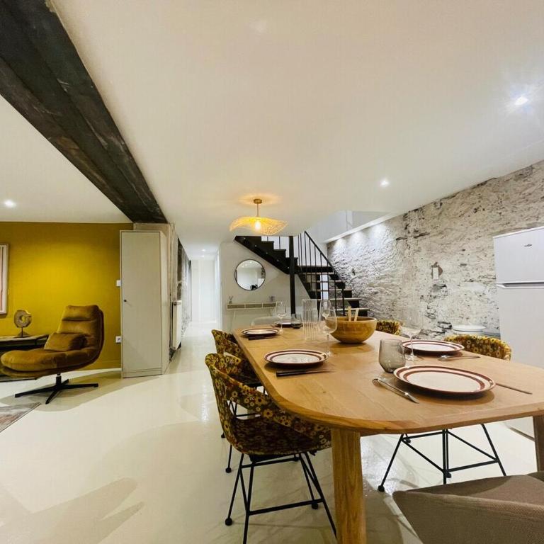 Casa Atypique - Appartement avec Douche - 22