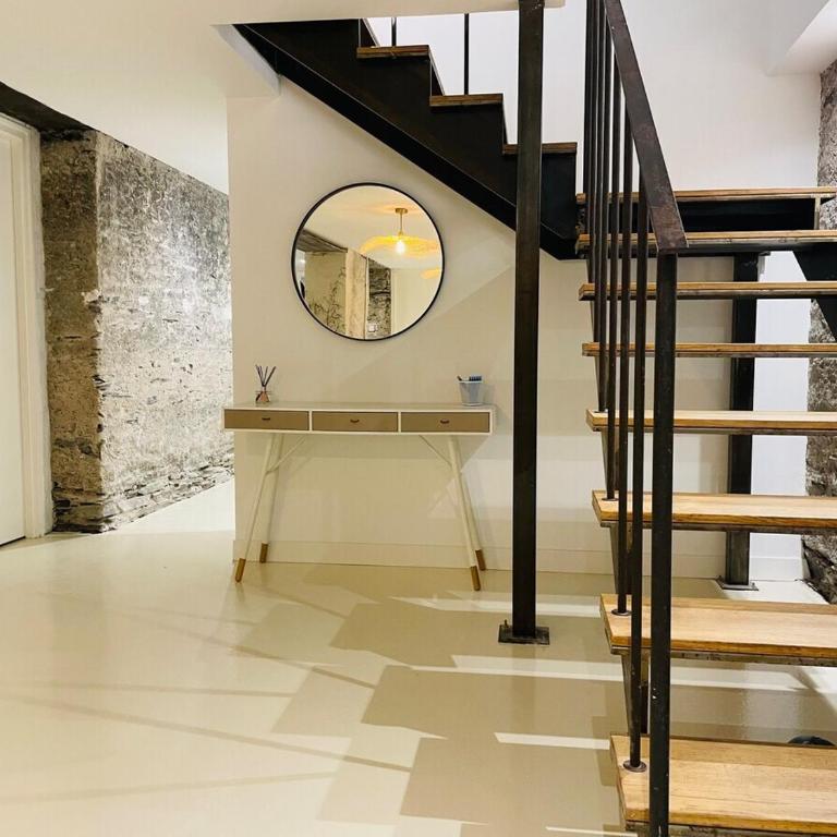 Casa Atypique - Appartement avec Douche - 23