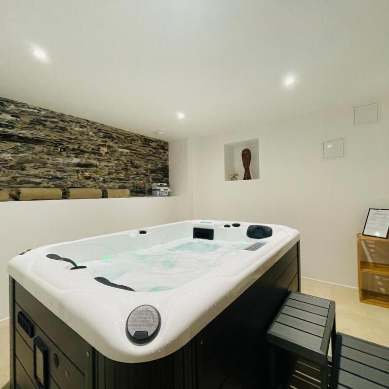 Casa Atypique - Appartement avec Douche - 24