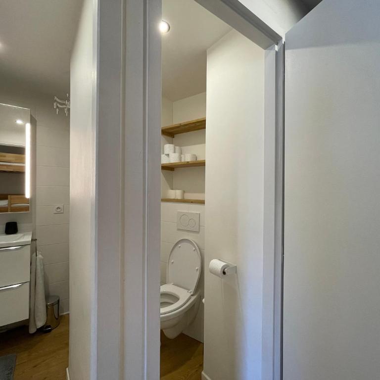 Homency - Résidence La Meije 5 - Two-Bedroom Apartment with Balcony - 16