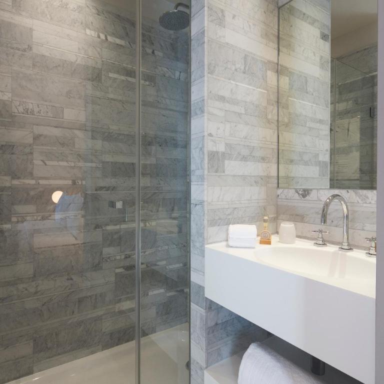 Hôtel Le Marianne - Chambre Supérieure - 8