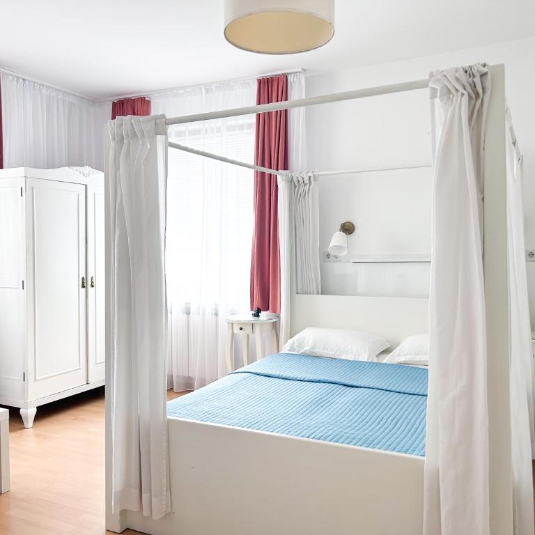 Apartments Diva - Dvokrevetna Soba s Bračnim Krevetom/2 Zasebna Kreveta i Pogledom na Grad - 5