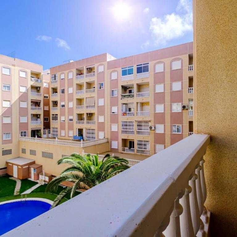 Jose Hurtado ID202 - Two-Bedroom Apartment with Pool View - 5