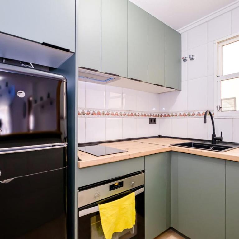 Jose Hurtado ID202 - Two-Bedroom Apartment with Pool View - 8