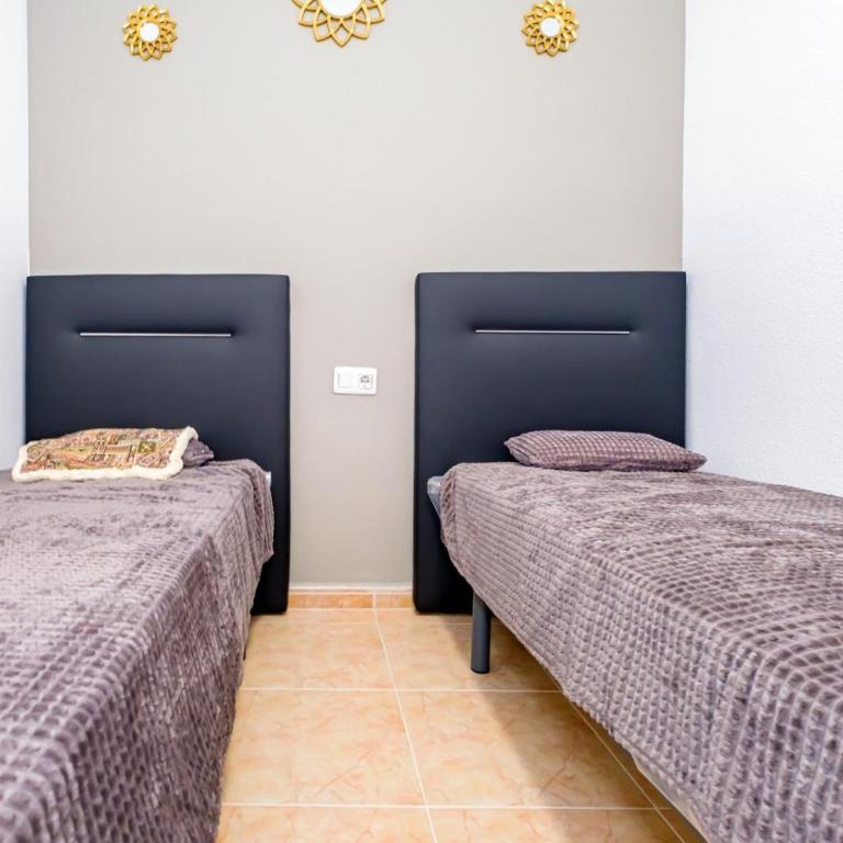 Jose Hurtado ID202 - Two-Bedroom Apartment with Pool View - 19