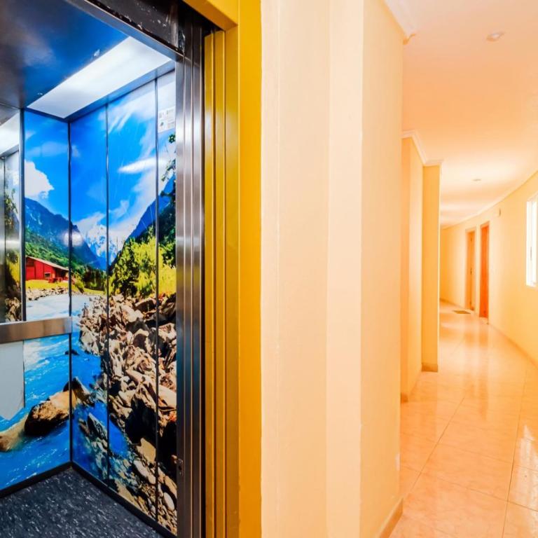 Jose Hurtado ID202 - Two-Bedroom Apartment with Pool View - 20