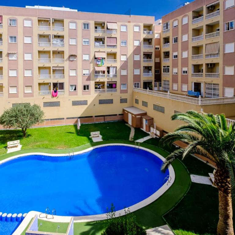 Jose Hurtado ID202 - Two-Bedroom Apartment with Pool View - 23