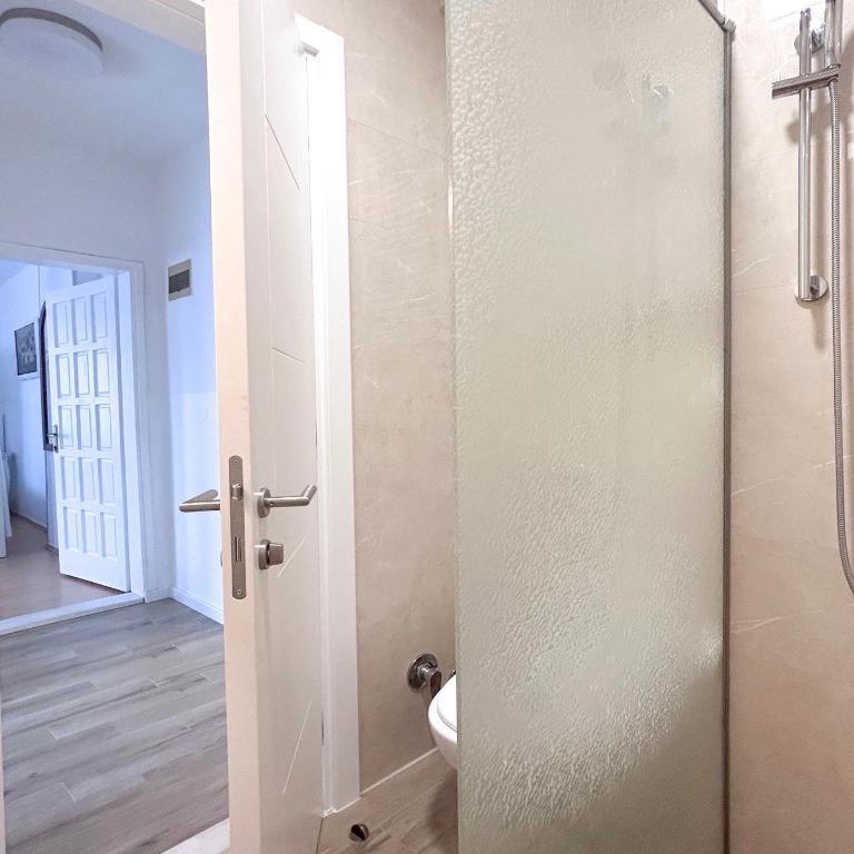 Apartments Diva - Dvokrevetna Soba s Bračnim Krevetom/2 Zasebna Kreveta i Pogledom na Grad - 6