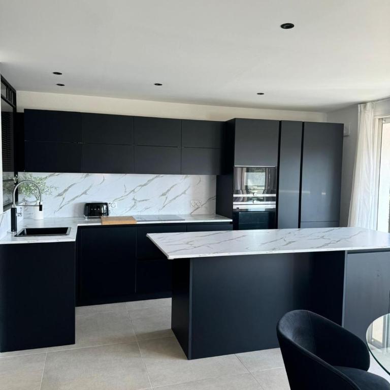 Luxueux appartement 3 pièce - Apartment mit 2 Schlafzimmern - 9
