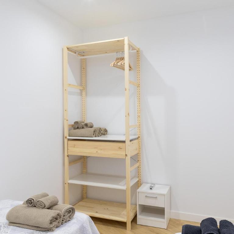Apartamento moderno céntrico con AC y Luz natural - Two-Bedroom Apartment - 9