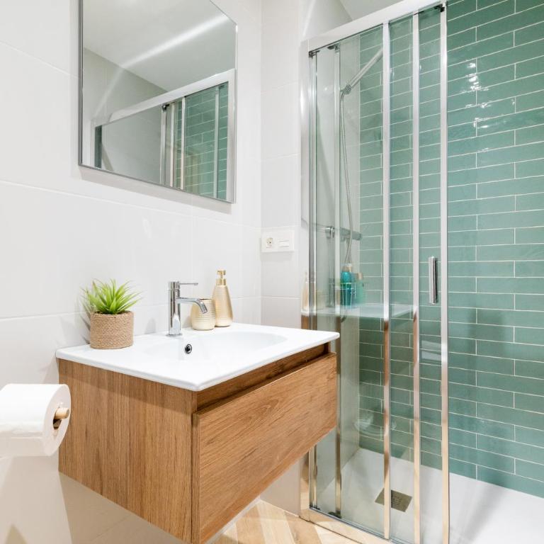 Rolando House, Free Parking - One-Bedroom Apartment - 32