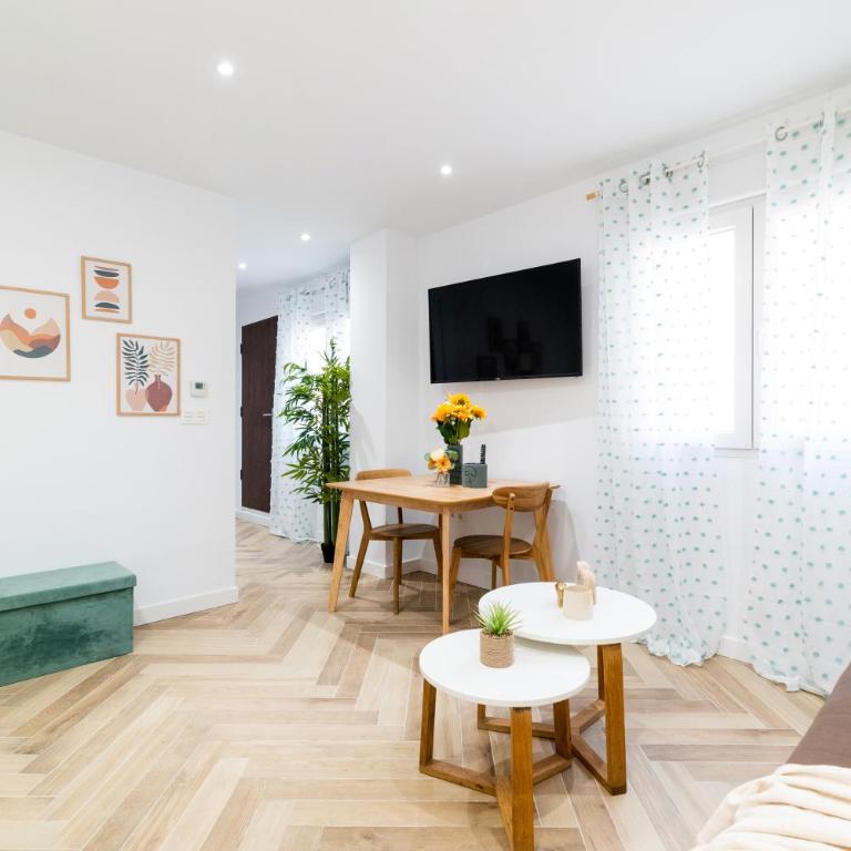 Rolando House, Free Parking - One-Bedroom Apartment - 58