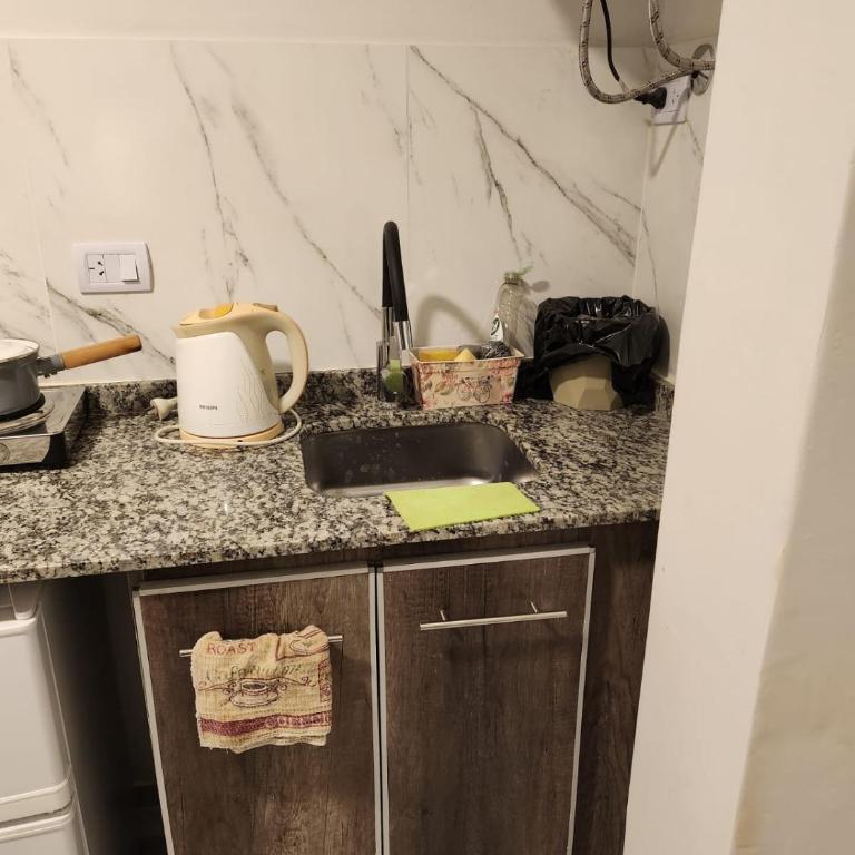Ambiente y medio en Facultad de Medicina - Apartamento de 1 dormitorio - 12