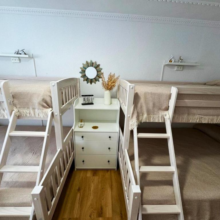 Alojamiento Barbastro - Three-Bedroom Apartment with View - 7