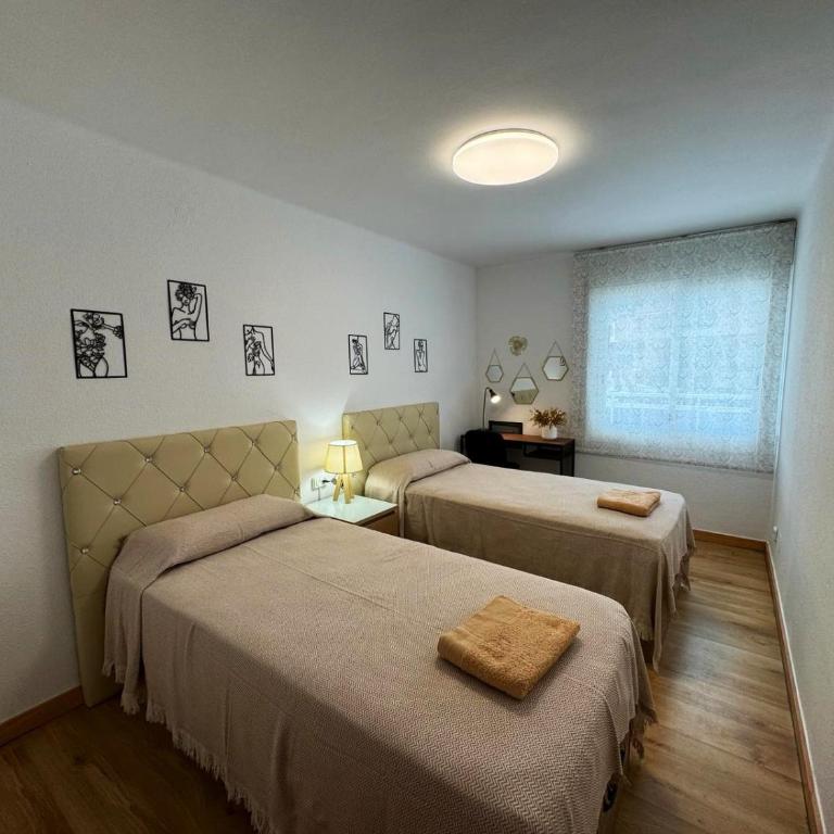Alojamiento Barbastro - Three-Bedroom Apartment with View - 17