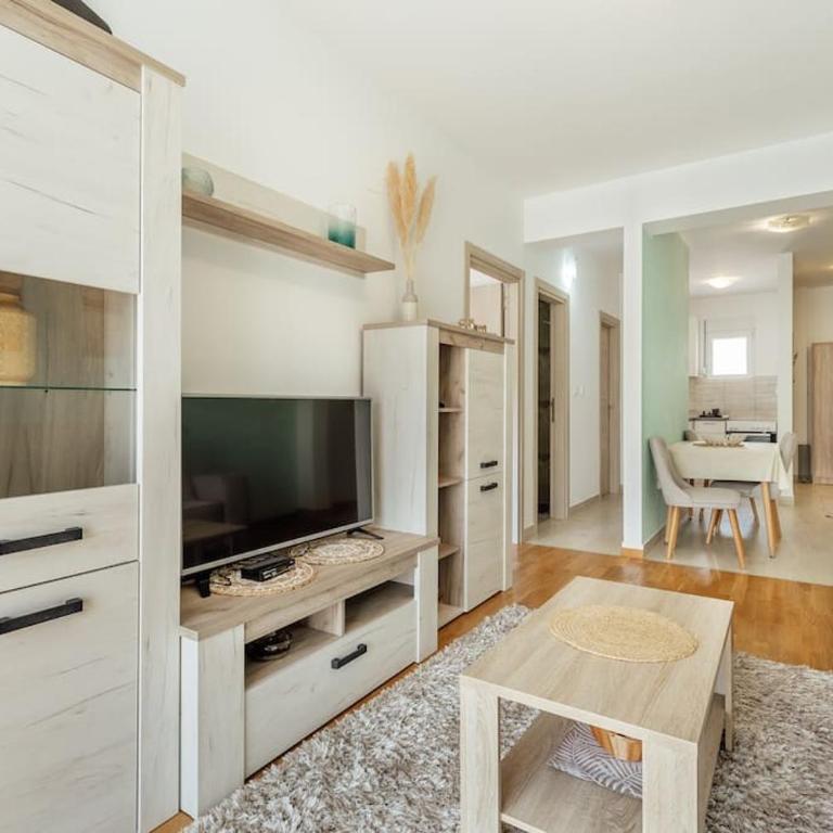 Luka 17 - Two-Bedroom Apartment - 1