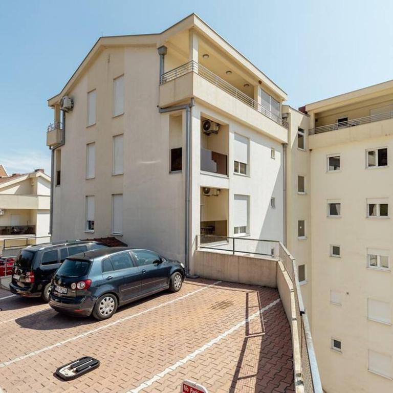 Luka 17 - Two-Bedroom Apartment - 6