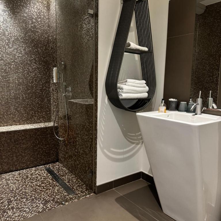 Le Clos Jeannon - Chambre Double avec Salle de Bains Privative - 3